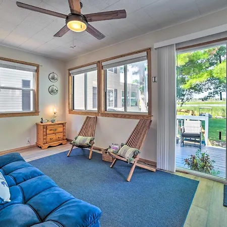 East Tawas Lakefront Getaway With Kayaks And Deck Exterior photo