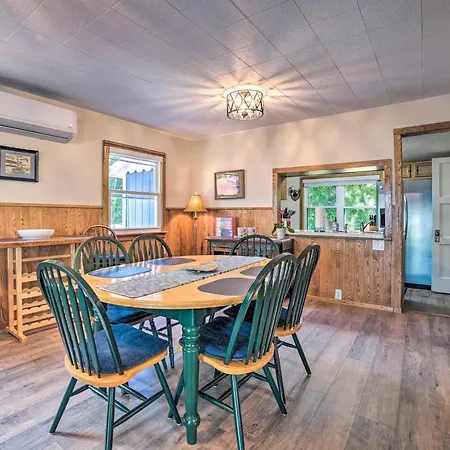 East Tawas Lakefront Getaway With Kayaks And Deck Exterior photo