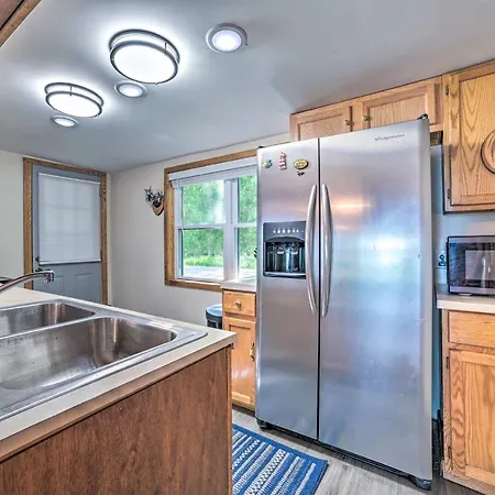 East Tawas Lakefront Getaway With Kayaks And Deck Exterior photo